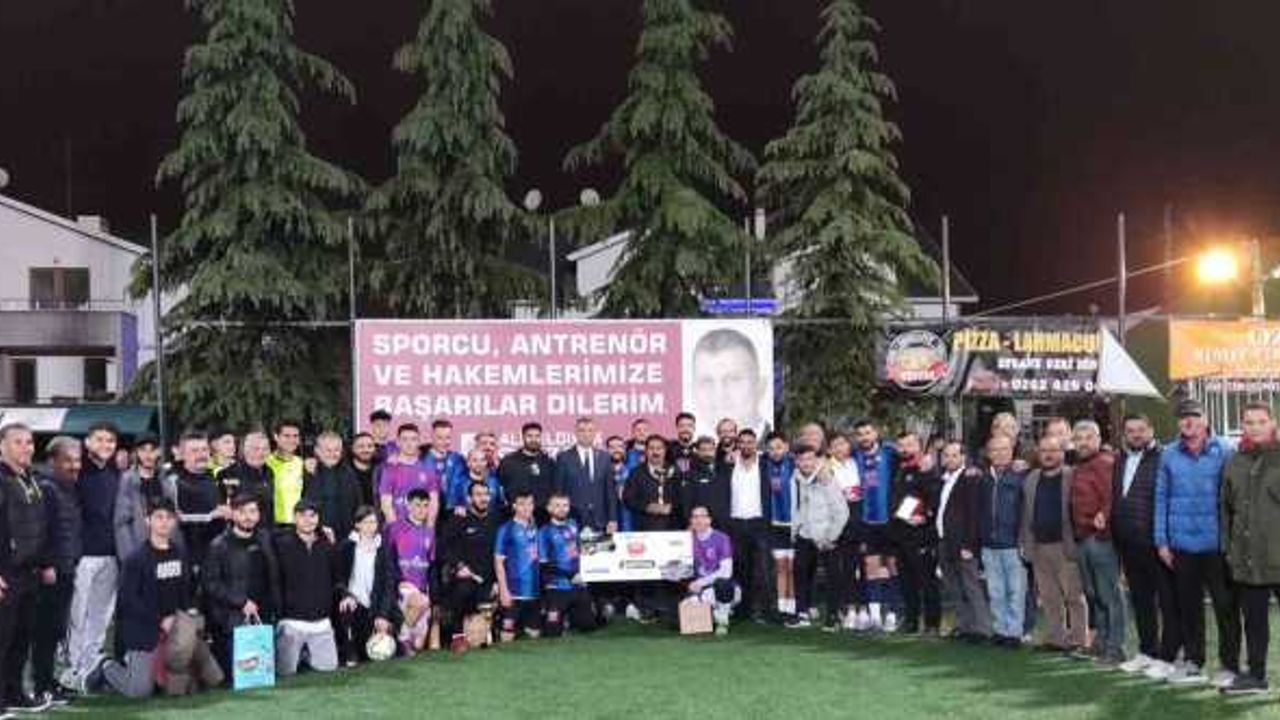Gölcük Belediyesi 21. Geleneksel Futbol Şöleni’nde şampiyon belli oldu