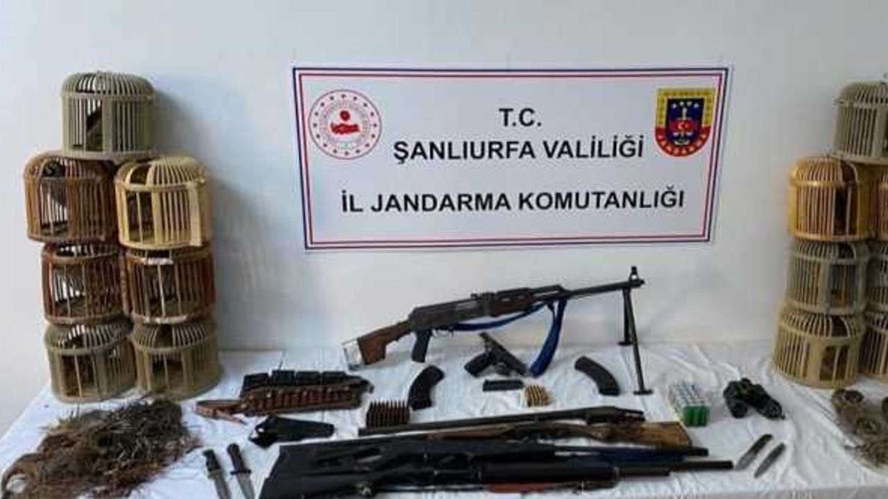 Sınırdan geçirilen uzun namlulu silah ve tabanca ele geçirildi