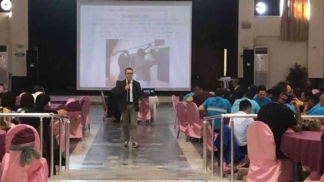 Efeler Belediyesi personeline iş sağlığı ve güvenliği eğitimi verildi