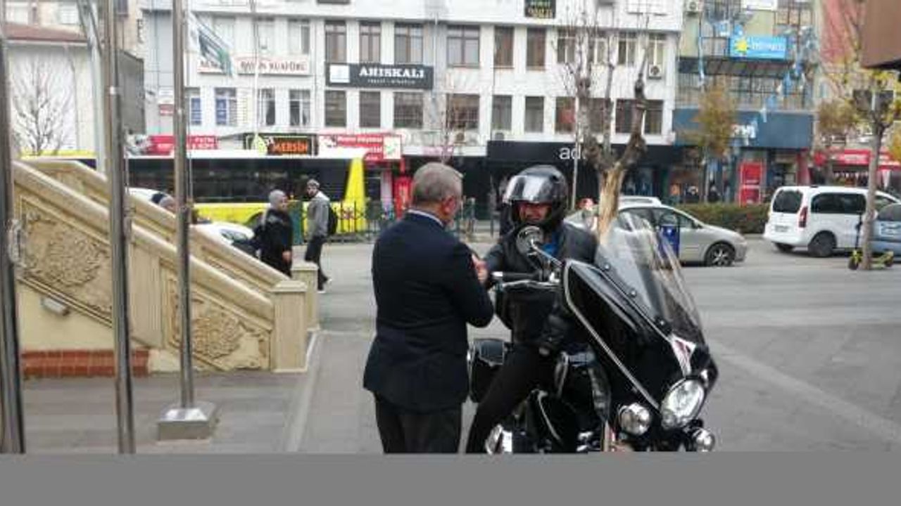 Eski Devlet Bakanı Tüzmen, Çorum Belediye Başkanı Aşgın'ı ziyaret etti