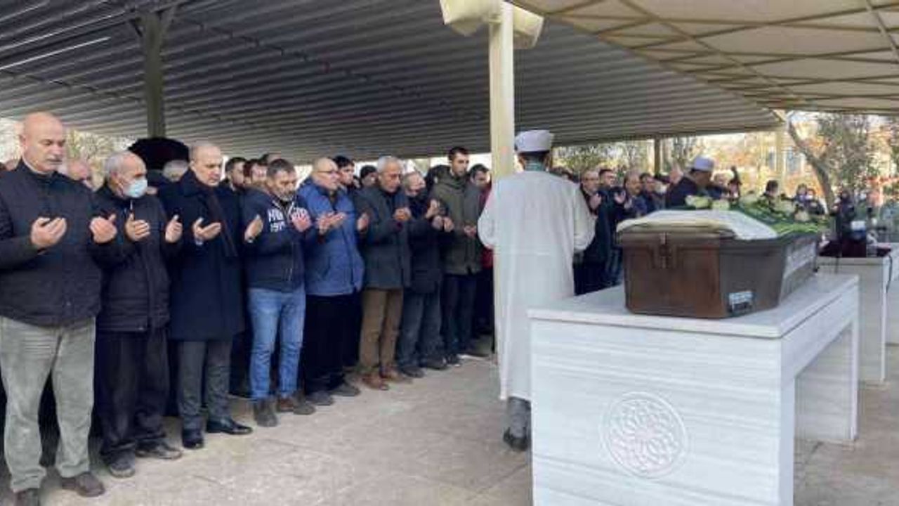 25 yaşında lösemiden ölen Kumsal’a gözü yaşlı veda