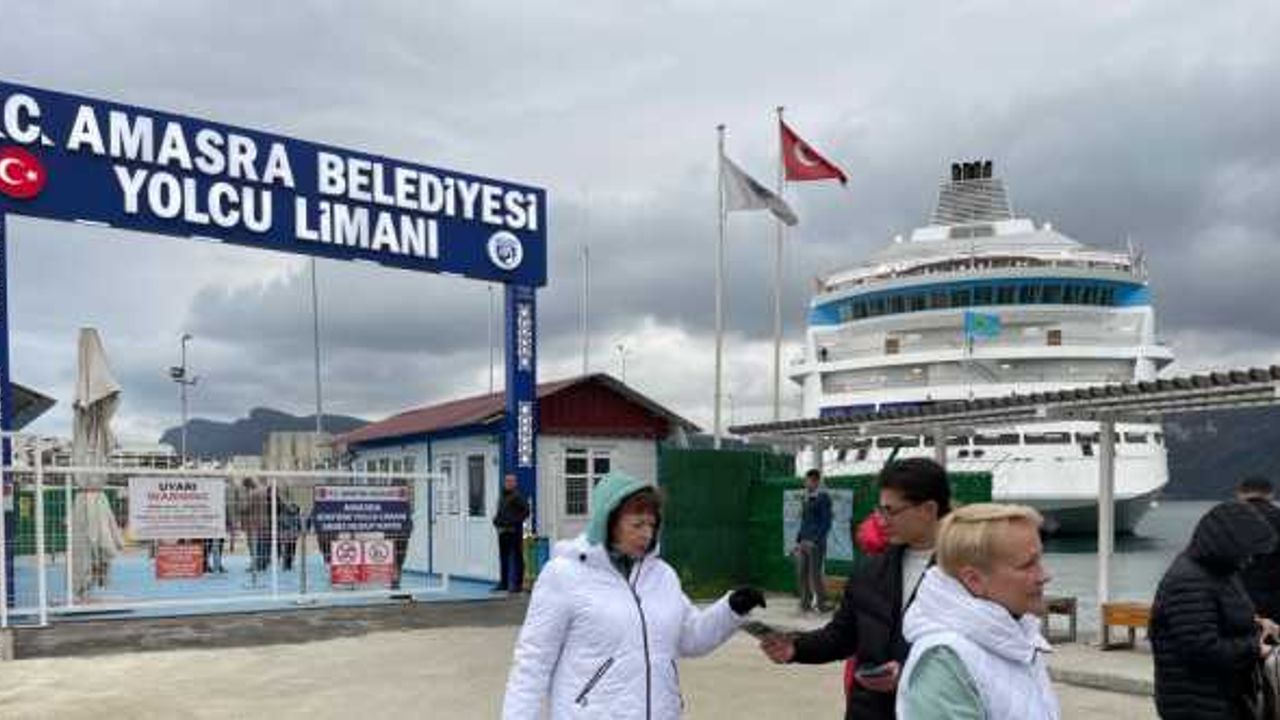Amasra, 5 ayda kruvaziyerle 5 bin 183 Rus turist ağırladı