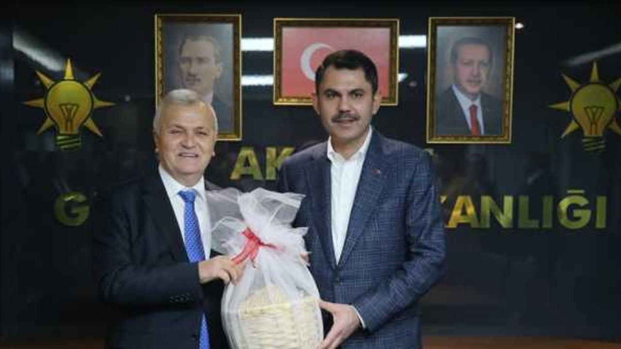 Bakan Murat Kurum, Giresun'da partililer ve vatandaşlarla buluştu