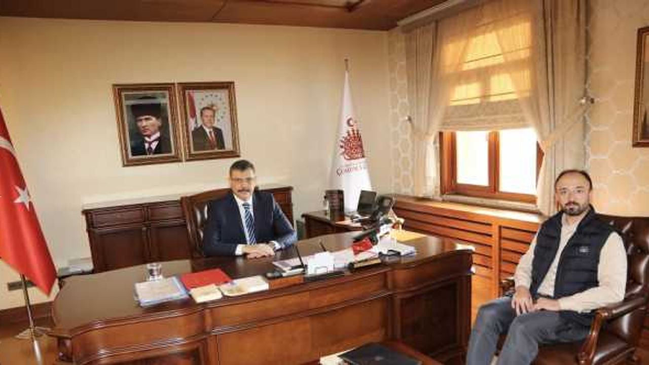 Çorum Valisi Mustafa Çiftçi, AA'nın "Yılın Fotoğrafları" oylamasına katıldı