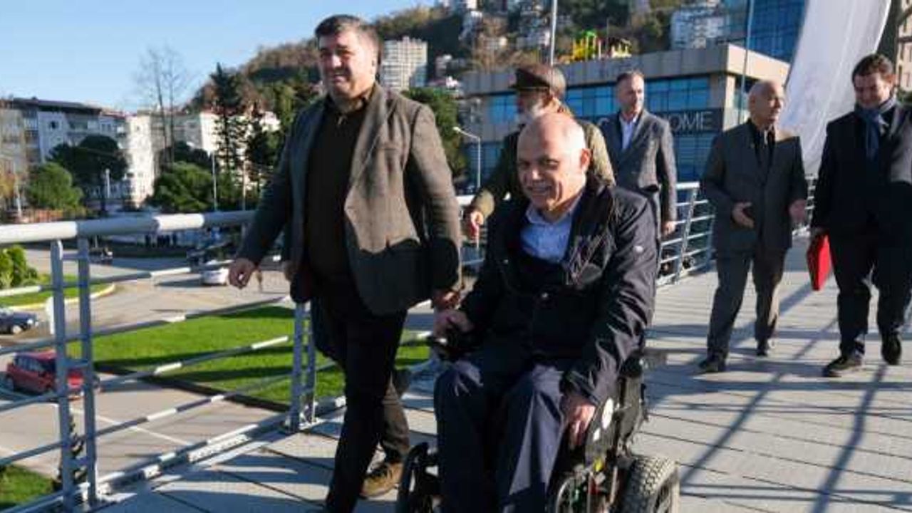 Giresun'da engellilerin sahile rahat ulaşımı için üst geçide asansör yapıldı