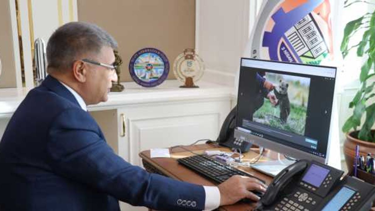 Karabük Valisi Gürel ve Safranbolu Kaymakamı Yazıcı, AA'nın "Yılın Fotoğrafları" oylamasına katıldı