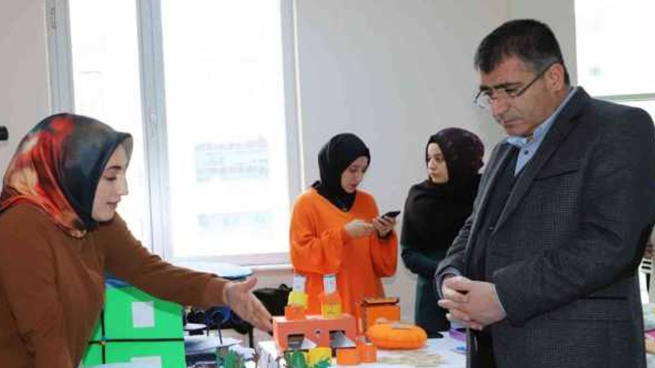 NEVÜ Öğrencilerinden ‘Özel Eğitim Bölümü Materyal Tasarım Sergisi’
