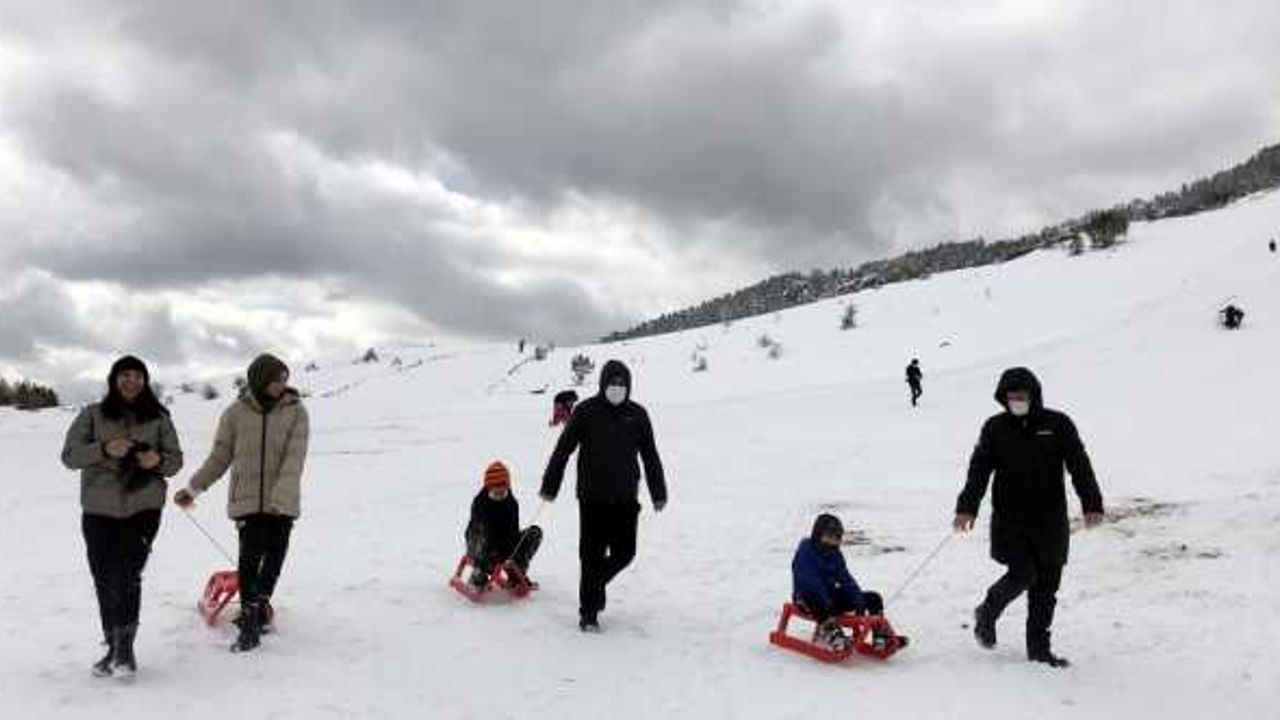 Türkiye'nin genç kayak merkezi Keltepe, kış turizmi destinasyonu olma yolunda