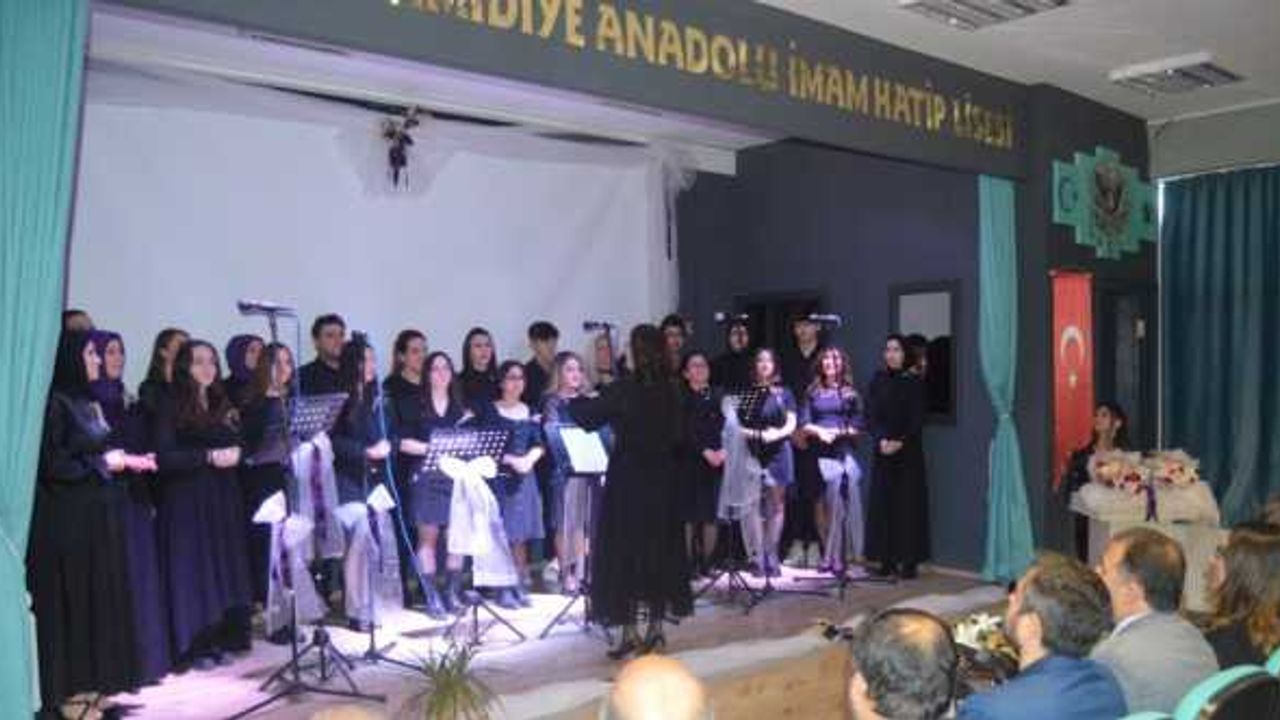 19 Mayıs Halk Eğitimi Merkezinden Türk müziği konseri