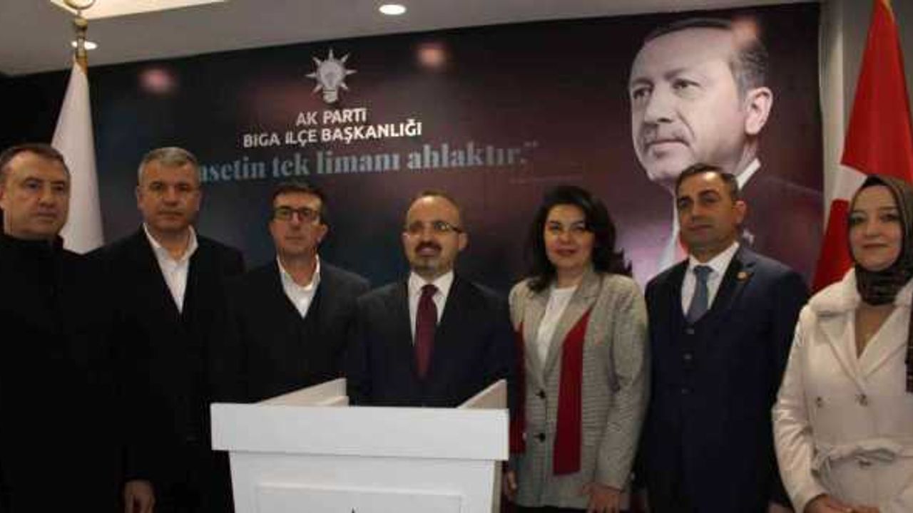 AK Partili Turan: Başörtüsü konusunda CHP net özür dilemelidir