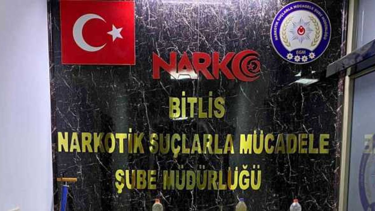 Bitlis’te 16 kilo 700 gram sıvı metamfetamin ele geçirildi