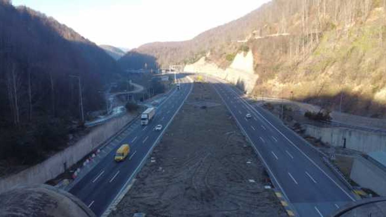 Bolu Dağı Tüneli'nden geçen yıl 12,3 milyon araç geçti