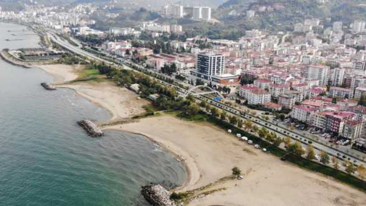 Giresun Belediyesinin plajlar bölgesindeki proje çalışmaları sürüyor