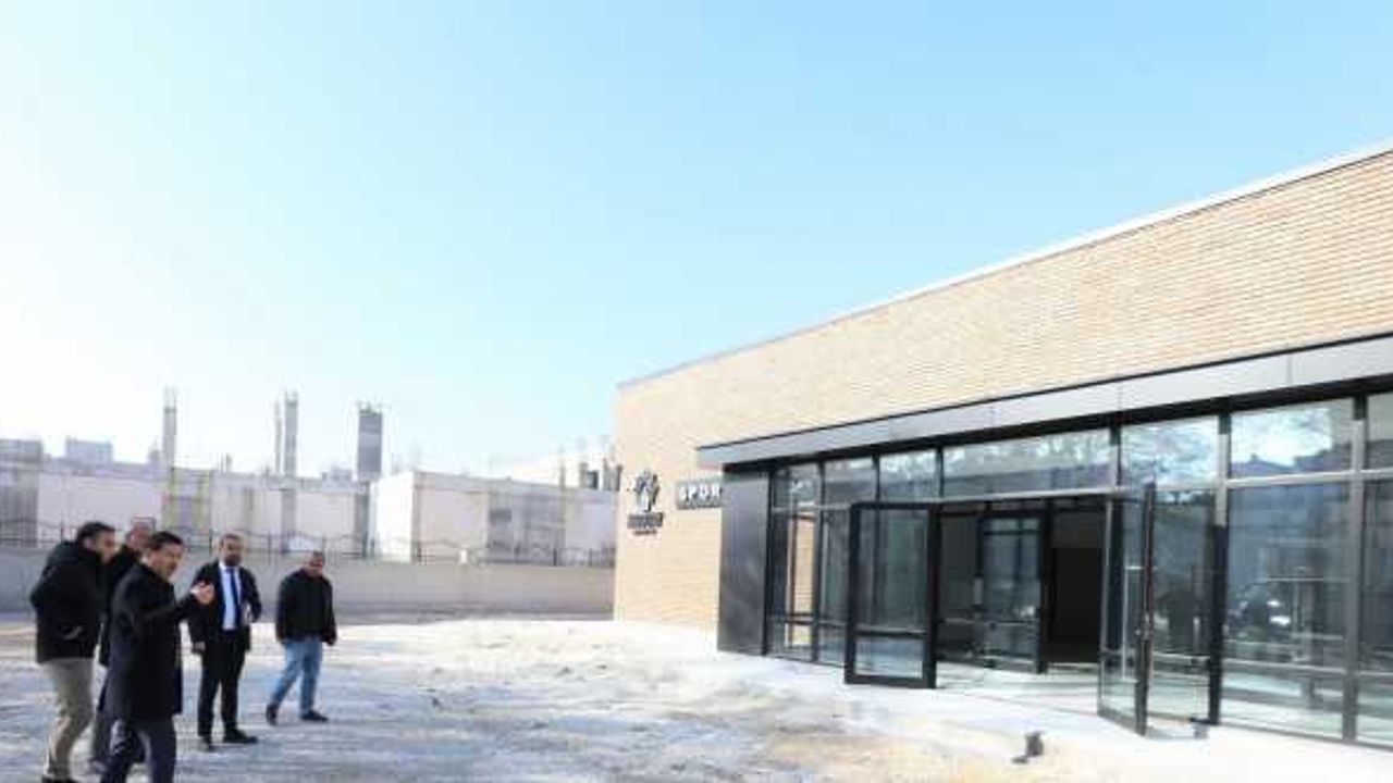 Karatay Belediyesi, Karatay Kapalı Spor Salonu’nu tamamladı