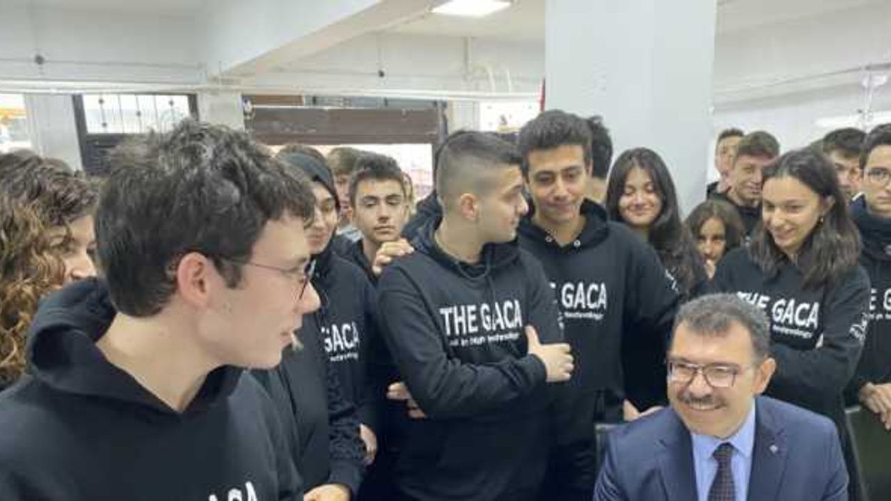 TÜBİTAK Başkanı Prof. Dr. Mandal, Zonguldak'ta teknoloji takımlarıyla bir araya geldi