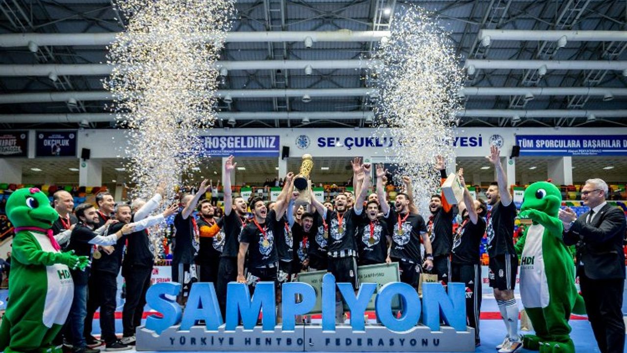 Türkiye Kupası'nda şampiyon Beşiktaş Yurtbay Seramik