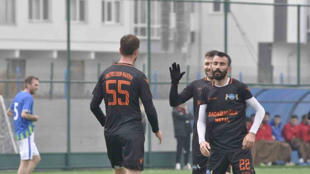 Erciyes Esen Makine FK Play-Off’ta