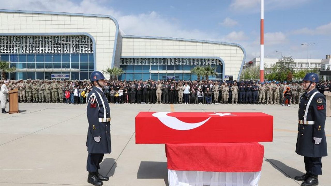 Şehit Jandarma Mehmet Gündüz dualarla uğurlandı