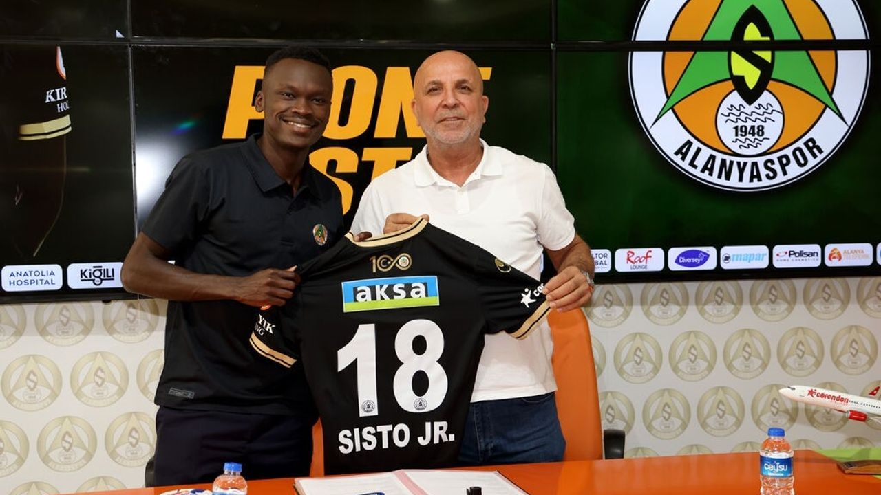 Alanyaspor, Pione Sisto ile 2 yıllık sözleşme imzaladı
