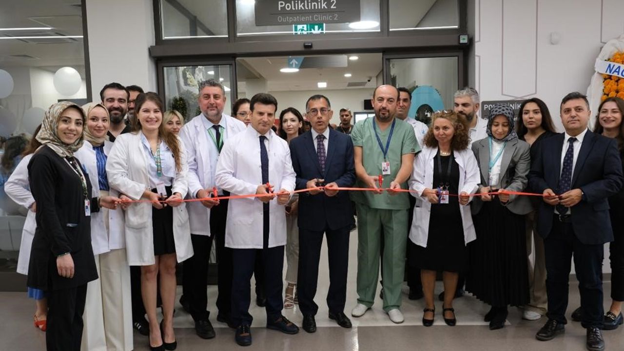 Başakşehir Çam ve Sakura Şehir Hastanesi Dermatokozmetoloji Merkezi açıldı: "Estetik uygulamalar güvenilir ellerde yapılacak"