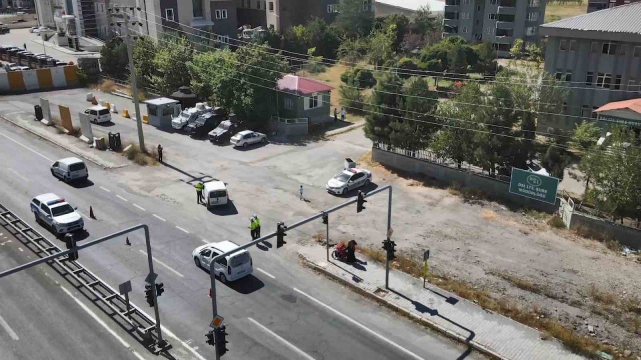Bitlis’te dron destekli trafik denetimi yapıldı