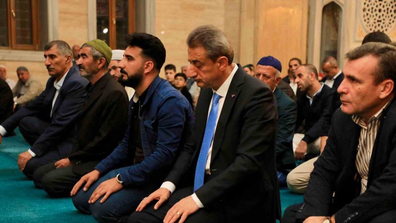 Bitlis’te Mevlit Kandili coşkusu