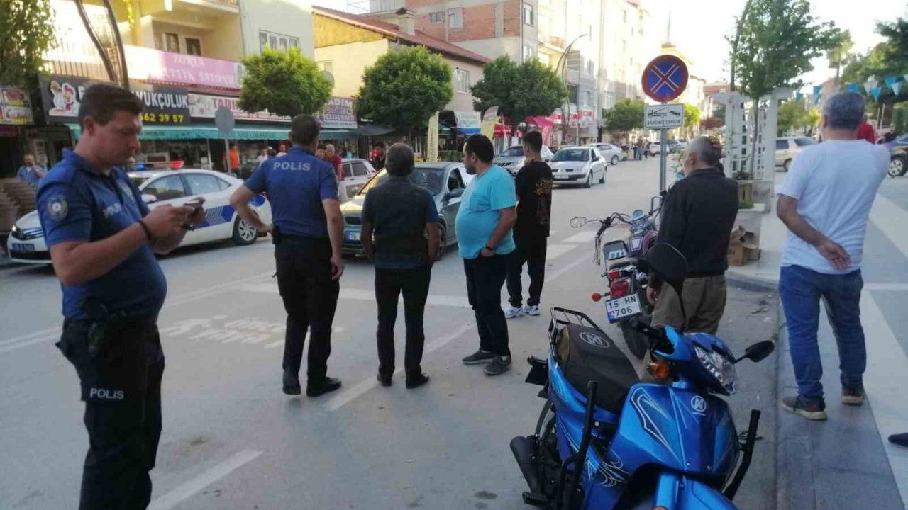 Burdur’da motosikletin çarptığı çocuk yaralandı