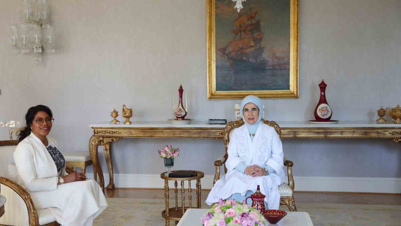 Emine Erdoğan, Malcolm X’in kızı İlyasa Şahbaz ile görüştü