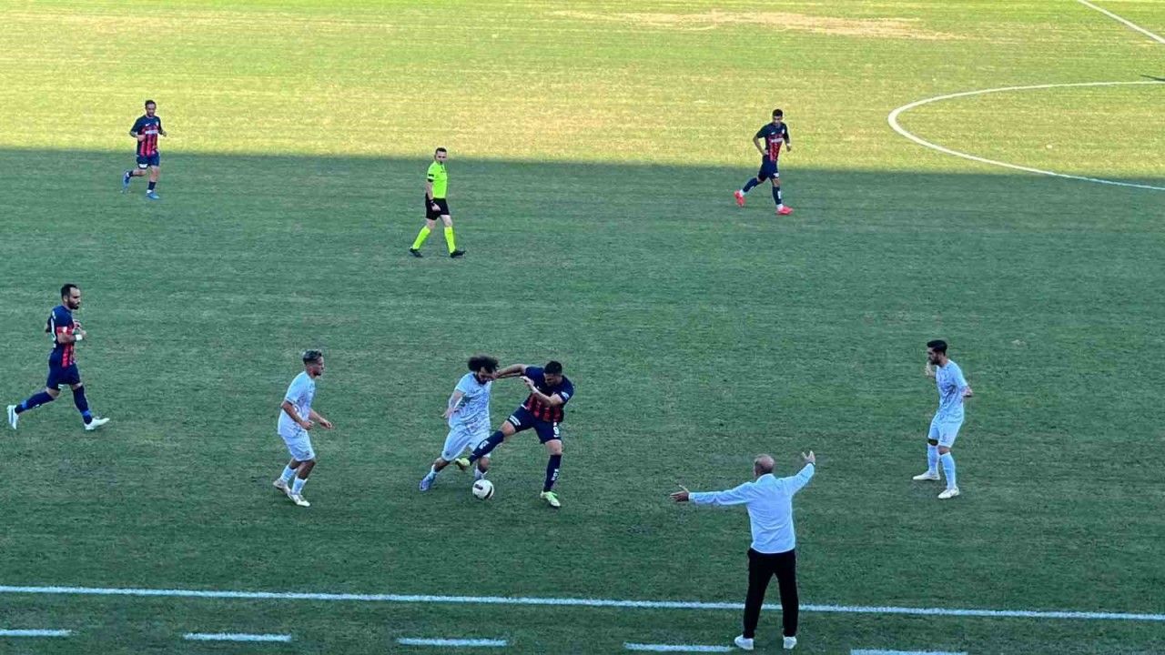 TFF 2. Lig: Düzcespor: 1 - Karaman Futbol Kulübü: 1
