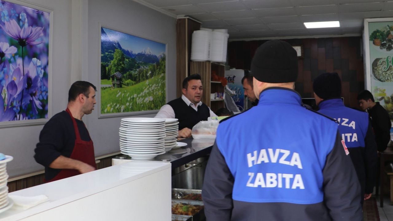 Havza'da zabıta ekiplerinden fiyat listesi denetimi