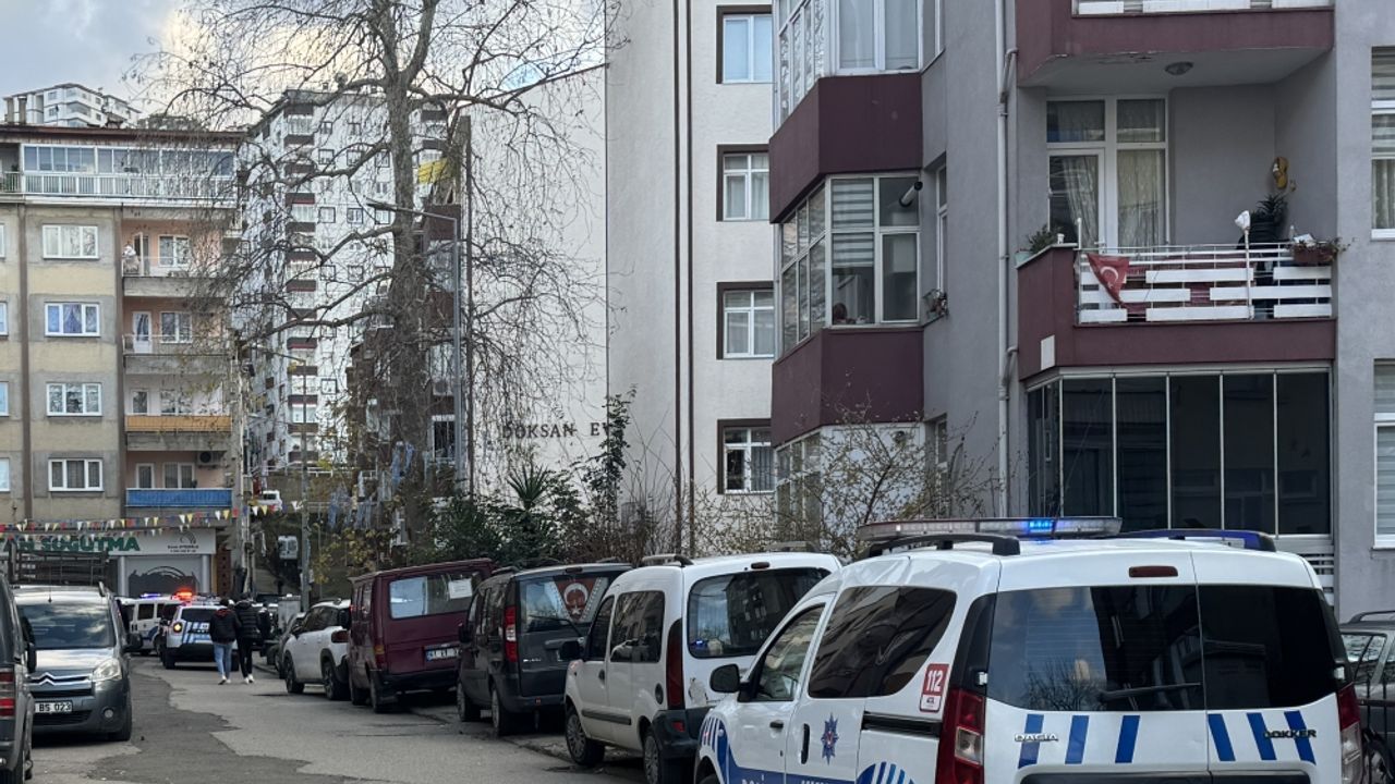 Trabzon'da bıçaklı  kavgada 2 kişi yaralandı