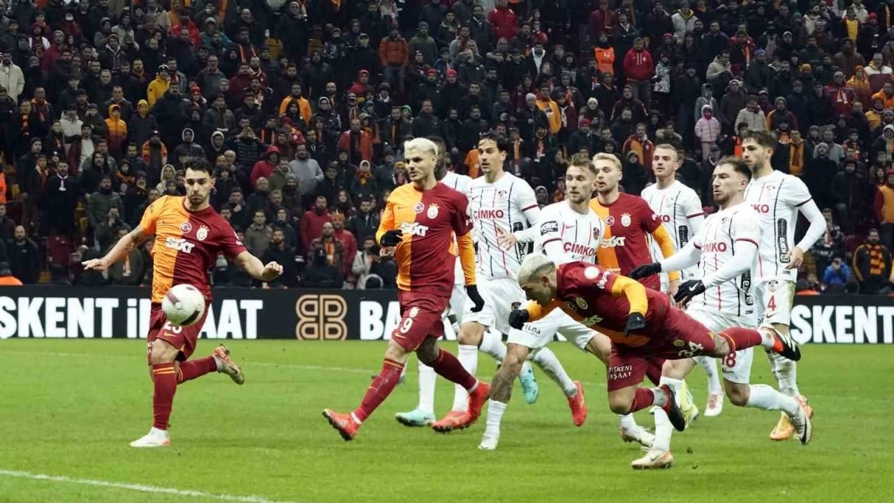 Trendyol Süper Lig: Galatasaray: 0 - Gaziantep FK: 1 (İlk yarı)