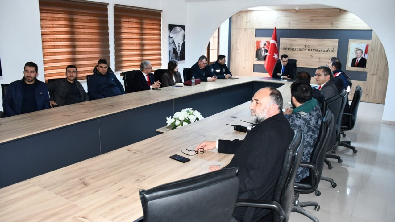 Gümüşhacıköy'de seçim güvenliği toplantısı yapıldı