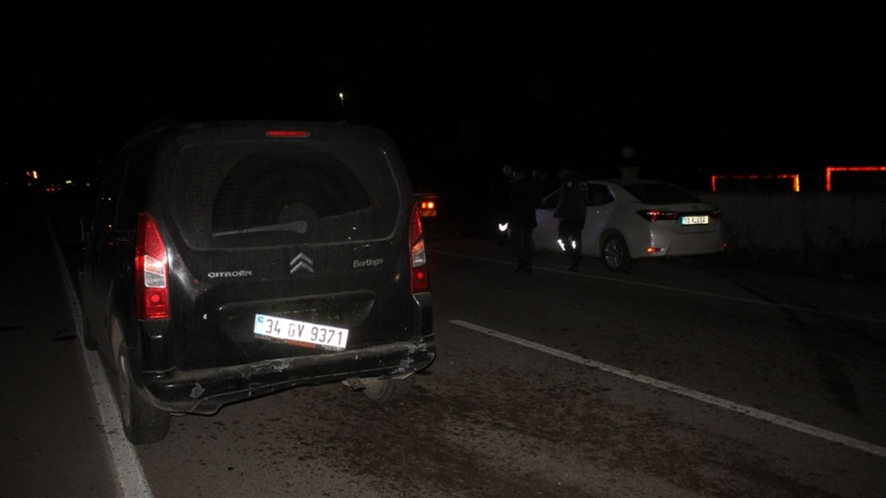 Samsun'da 3 aracın karıştığı kazada 4 kişi yaralandı