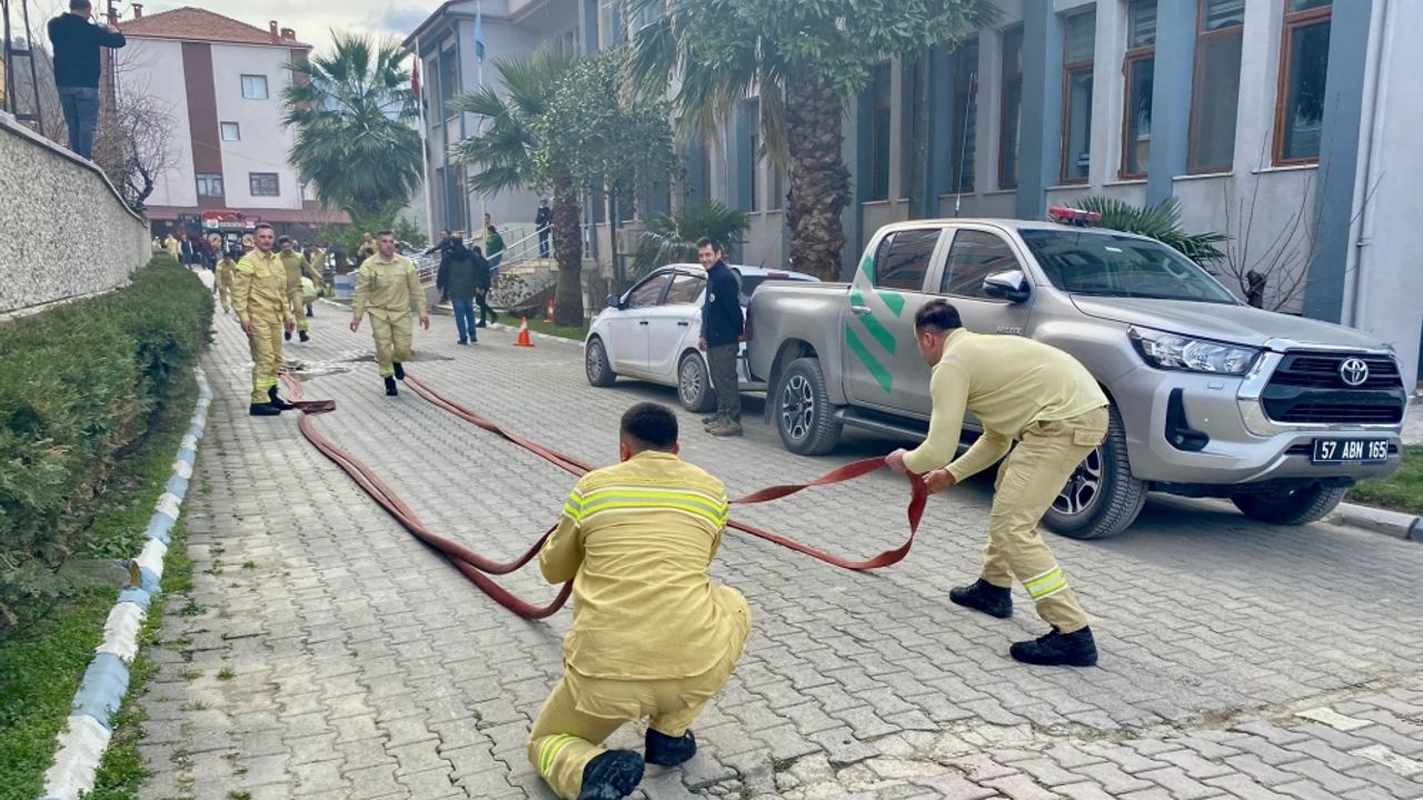 Türkeli'de orman personeline yangınla mücadele eğitimi verildi