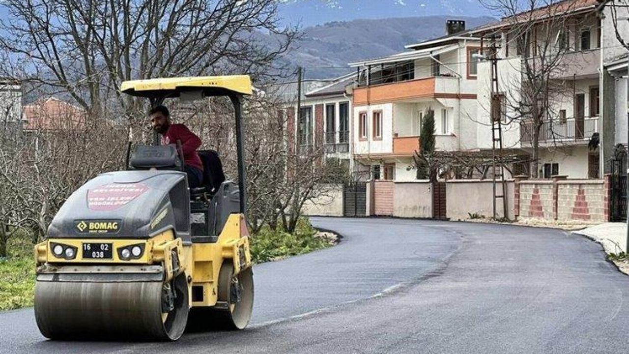 İnegöl'de Çeltikçide bağlantı yolu asfaltla kaplandı