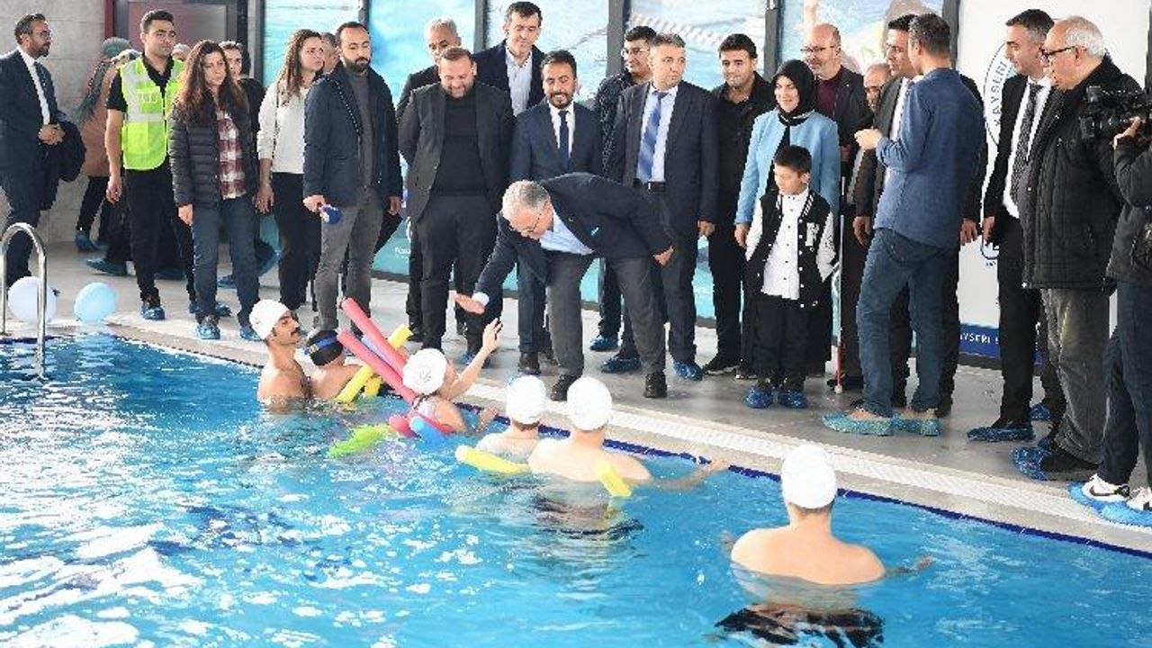 Kayseri'ye Engelsiz Yaşam Merkezi Havuz Kompleksi kazandırıldı