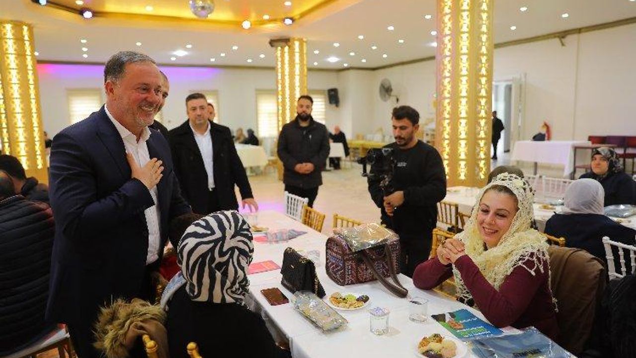 Tatlıdede, muhtar ve şehit aileleriyle bir araya geldi