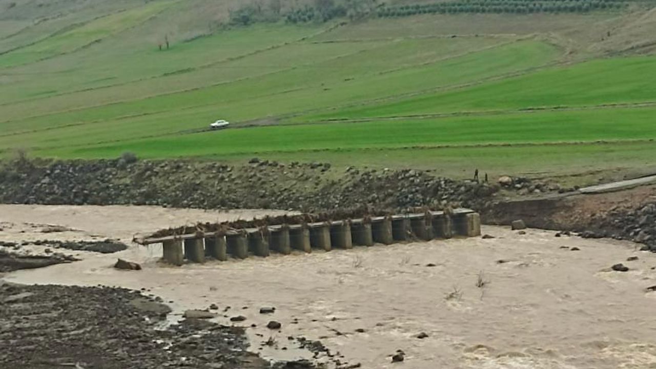 Baraj sularıyla kullanılamaz hale gelen köprünün yıkılmadan önceki görüntüsü ortaya çıktı