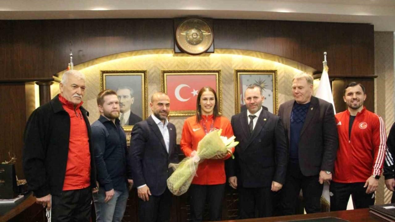 Başkan Tutuk’tan Avrupa şampiyonu Çavuşoğlu’na tam destek