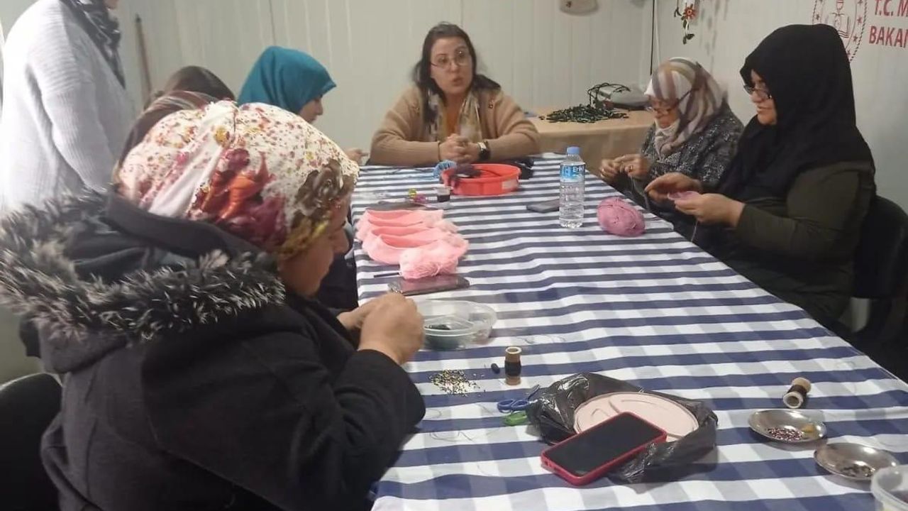 Besni’de kadın girişimcilere teşvik eğitimi verildi