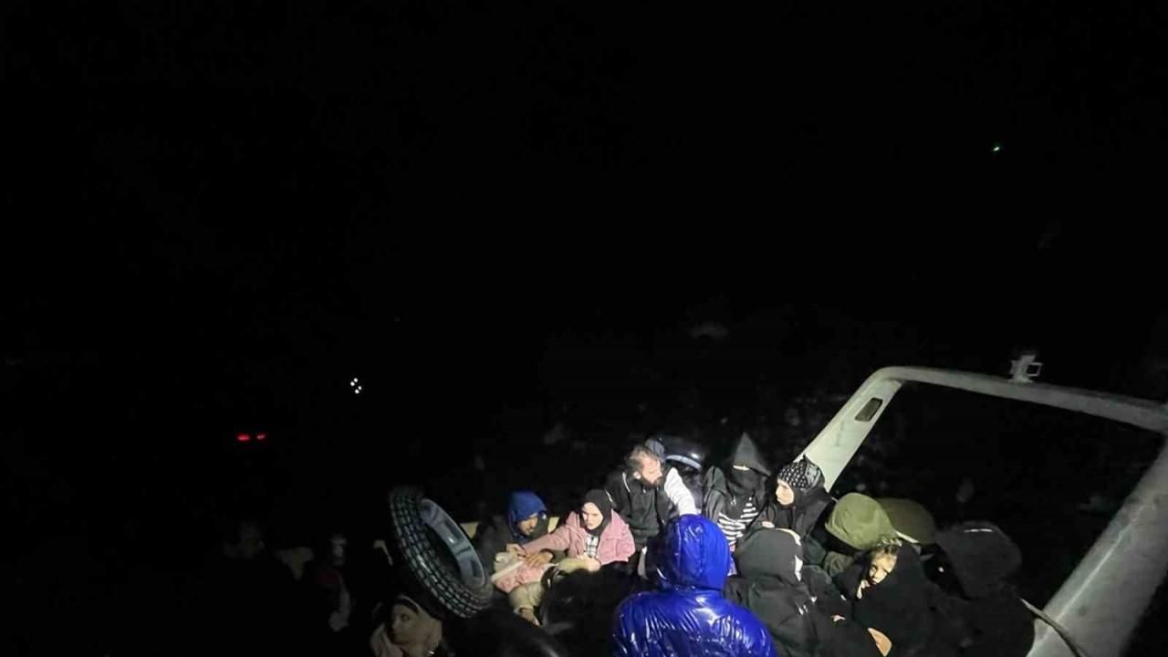 Datça’da 17 düzensiz göçmen kurtarıldı