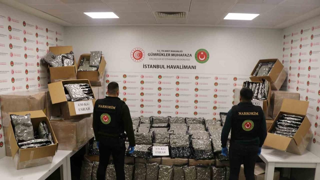 İstanbul ve Kapıkule’de uyuşturucu, Hamzabeyli’de kaçak çay yakalandı