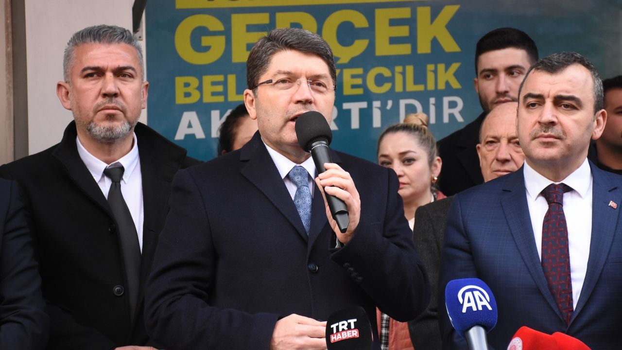 Adalet Bakanı Tunç, Zonguldak'ta seçim irtibat bürosu açılışlarına katıldı: