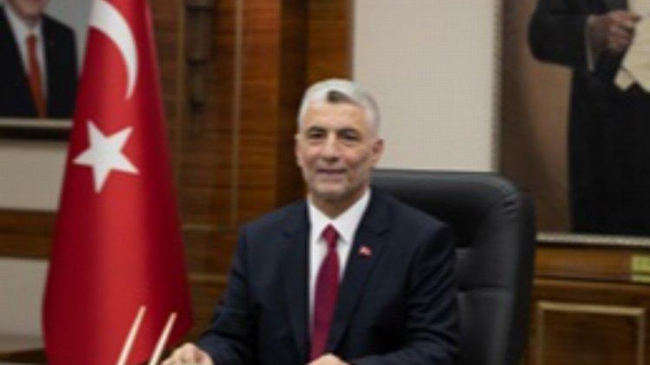 Ticaret Bakanı Ömer Bolat, İkitelli Organize Sanayi Bölgesi'ni ziyaret etti