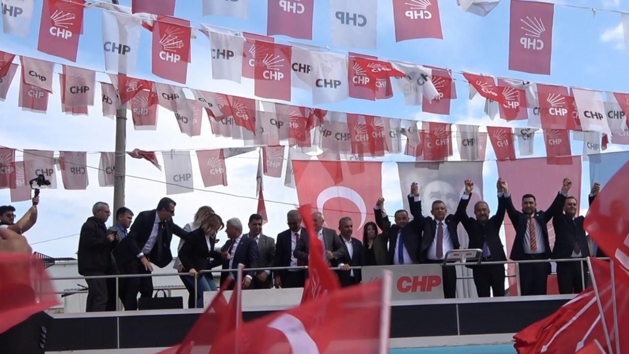CHP Genel Başkanı Özel, Osmaniye’de partililerle buluştu