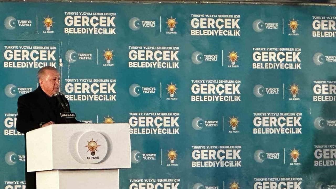 Cumhurbaşkanı Erdoğan, Yüksekova’dan ayrıldı