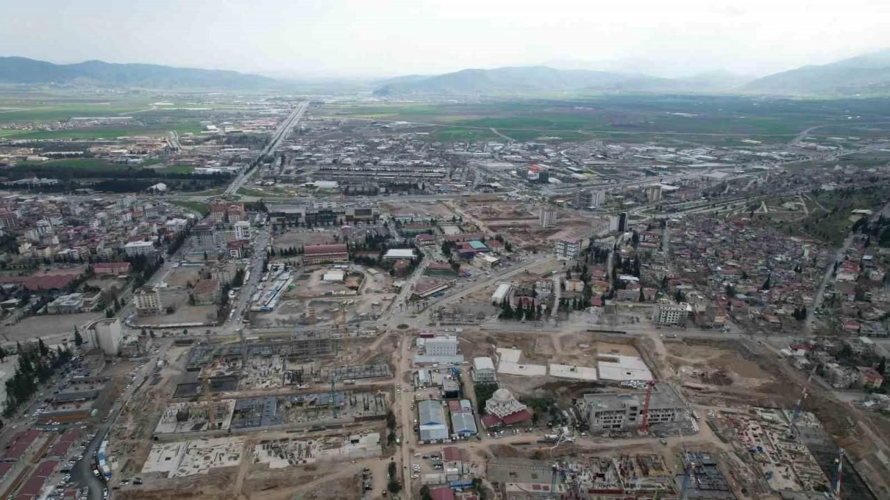 Depremin üzerinden 13 ay geçti, Kahramanmaraş havadan görüntülendi