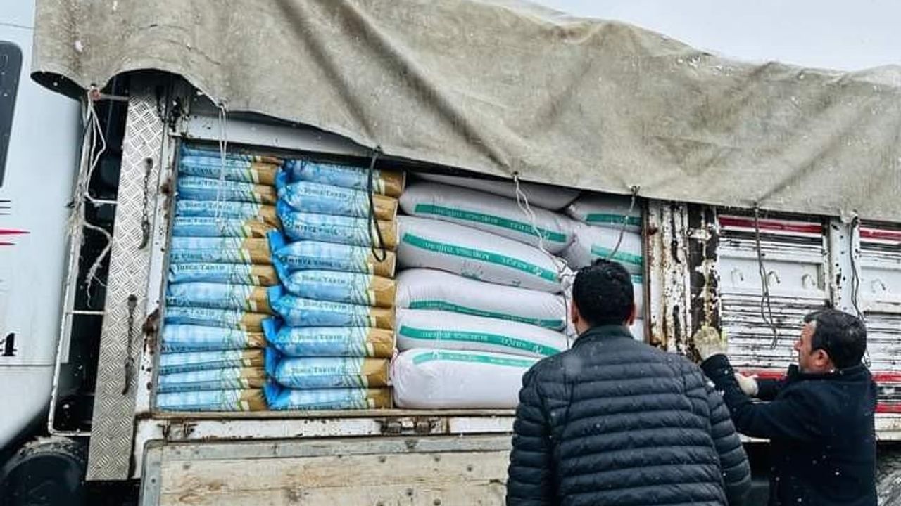 Özalp’te 74 çiftçiye 9 bin 895 kilo tohum dağıtıldı