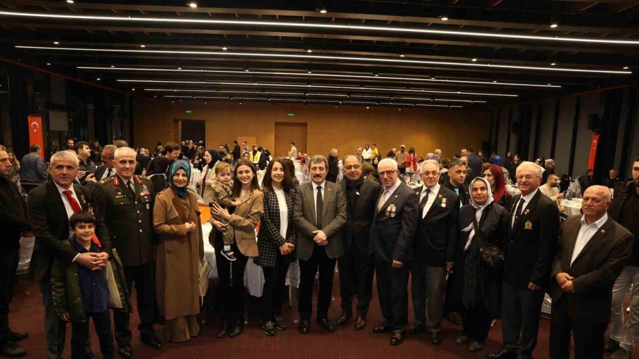 Vali Tavlı: “Şehit ailelerimizin ve gazilerimizin rızalarını almayı boynumuzun borcu olarak görüyoruz”
